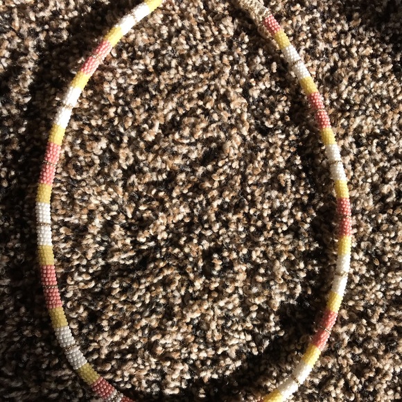 Beaded necklaces - Picture 4 of 4